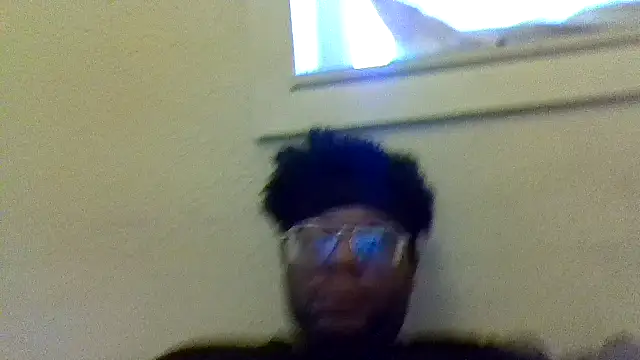 Snapshot of dvaughn3117 chatting on 04-10-26, 11:53 dvaughn3117 online show from 04-10-26, 11:53