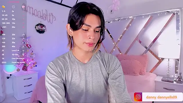 sweet dannyfem online show from 12-12-24, 01:17