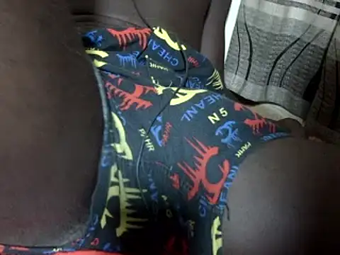 Snapshot of kingmaestro_ chatting on 03-03-25, 12:16 kingmaestro online show from 03-03-25, 12:16