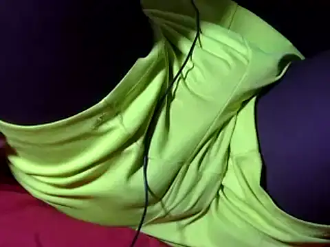 Snapshot of kingmaestro_ chatting on 03-05-25, 01:39 kingmaestro online show from 03-05-25, 01:39