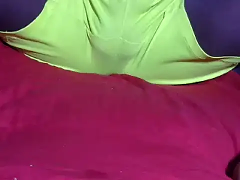 Snapshot of kingmaestro_ chatting on 03-10-25, 05:29 kingmaestro online show from 03-10-25, 05:29