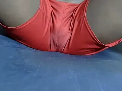 Snapshot of kingmaestro_ chatting on 03-15-25, 07:42 kingmaestro online show from 03-15-25, 07:42