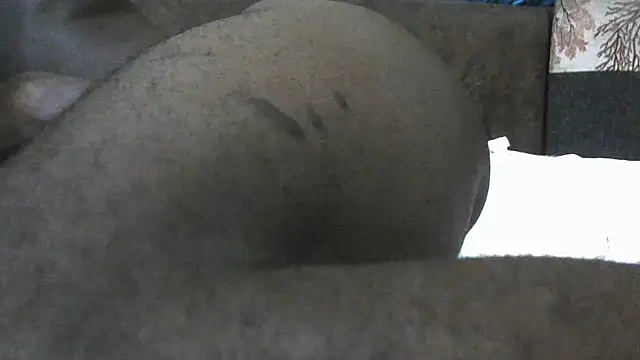 Snapshot of kingmaestro_ chatting on 09-25-25, 04:32 kingmaestro online show from 09-25-25, 04:32