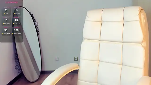 Evacadooo online show from 01-18-25, 05:31