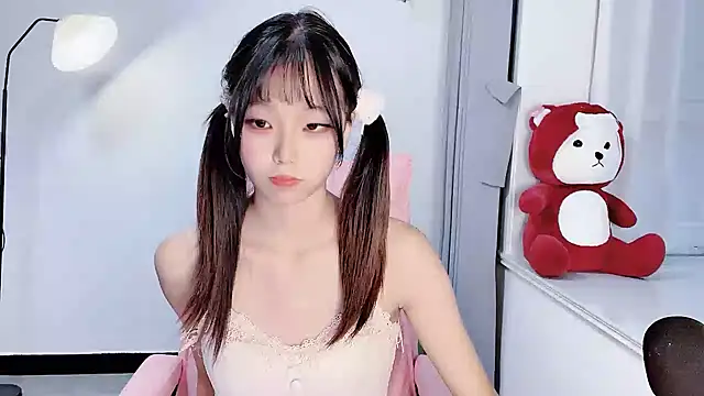 Z-long online show from 10-20-25, 08:59