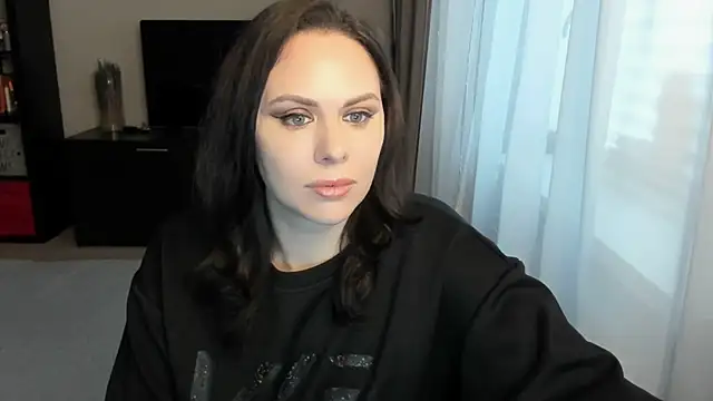 MollyCheiz online show from 11-13-25, 10:25