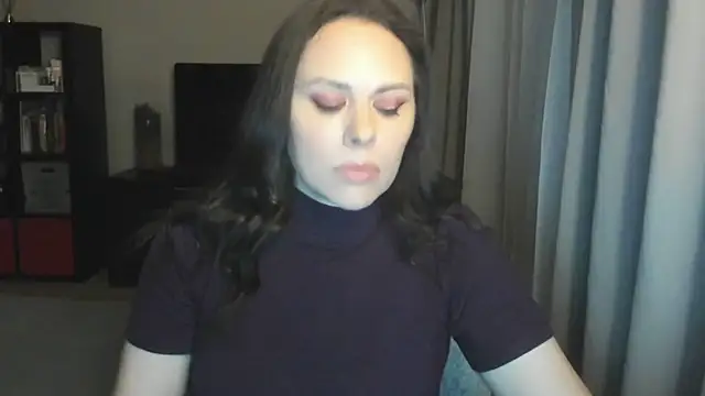 MollyCheiz online show from 04-11-26, 06:01