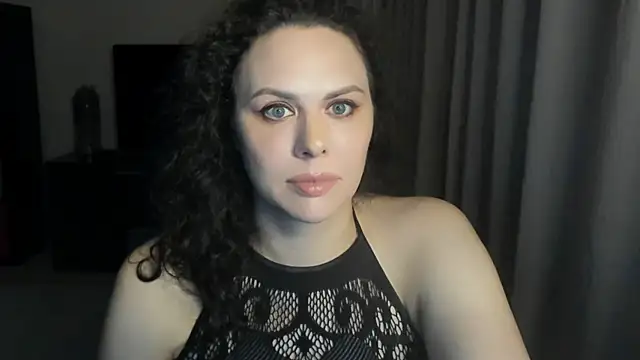 MollyCheiz online show from 06-22-26, 09:23