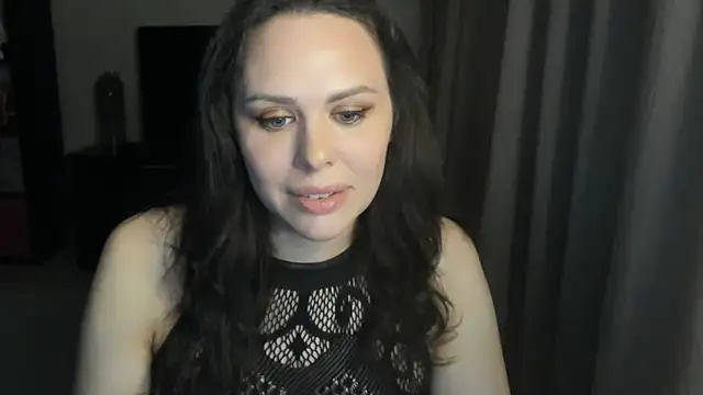 MollyCheiz online show from 06-25-26, 10:58