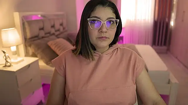 Snapshot of Camilaa_bueno chatting on 12-09-24, 02:17 Camilaa bueno online show from 12-09-24, 02:17