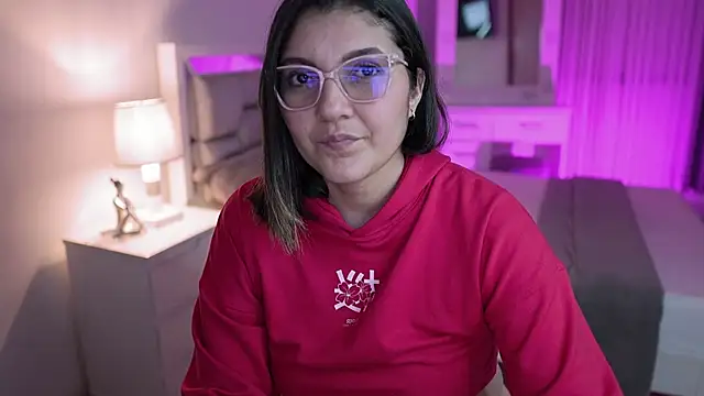 Snapshot of Camilaa_bueno chatting on 12-12-24, 02:48 Camilaa bueno online show from 12-12-24, 02:48