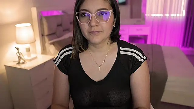 Snapshot of Camilaa_bueno chatting on 12-25-24, 09:00 Camilaa bueno online show from 12-25-24, 09:00