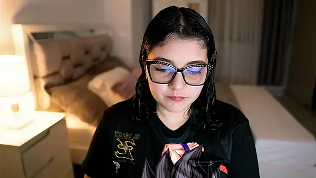 Snapshot of Camilaa_bueno chatting on 09-24-25, 11:19 Camilaa bueno online show from 09-24-25, 11:19