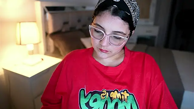 Snapshot of Camilaa_bueno chatting on 02-12-26, 11:44 Camilaa bueno online show from 02-12-26, 11:44