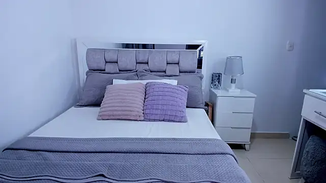 Camilaa bueno online show from 05-30-26, 01:35