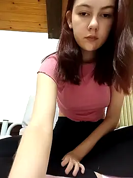 Snapshot of ella_grays chatting on 12-19-24, 04:02 ella grays online show from 12-19-24, 04:02