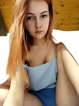 Snapshot of ella_grays chatting on 01-01-25, 10:35 ella grays online show from 01-01-25, 10:35