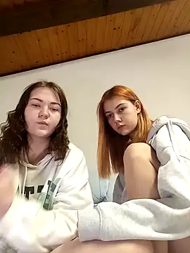 Snapshot of ella_grays chatting on 02-02-25, 04:54 ella grays online show from 02-02-25, 04:54