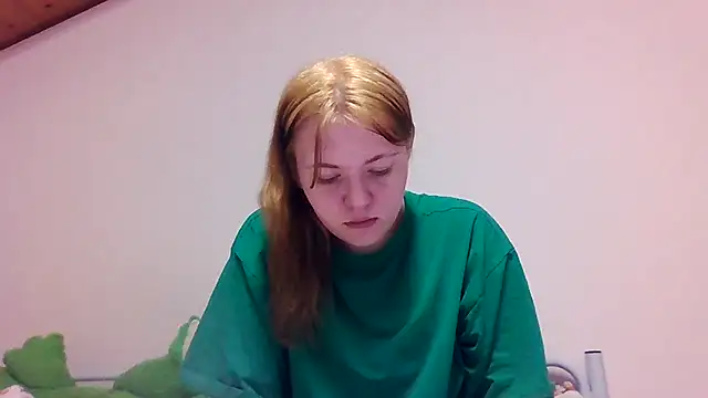 Snapshot of ella_grays chatting on 02-07-25, 04:14 ella grays online show from 02-07-25, 04:14