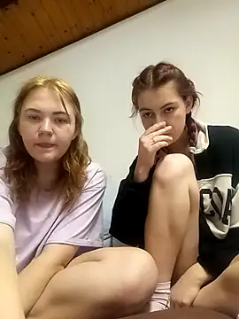 Snapshot of ella_grays chatting on 02-19-25, 06:21 ella grays online show from 02-19-25, 06:21
