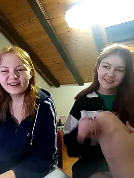 Snapshot of ella_grays chatting on 02-21-25, 05:31 ella grays online show from 02-21-25, 05:31