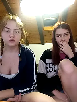 Snapshot of ella_grays chatting on 02-24-25, 06:15 ella grays online show from 02-24-25, 06:15