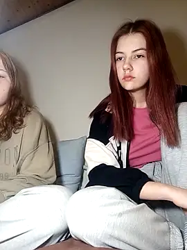 Snapshot of ella_grays chatting on 03-17-25, 06:32 ella grays online show from 03-17-25, 06:32