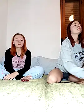 Snapshot of ella_grays chatting on 11-20-25, 07:13 ella grays online show from 11-20-25, 07:13