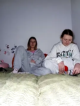 Snapshot of ella_grays chatting on 03-02-26, 05:09 ella grays online show from 03-02-26, 05:09