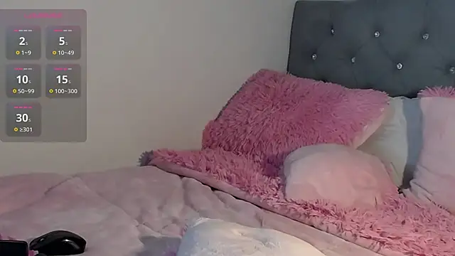 Miah hilton2 online show from 12-30-24, 11:17