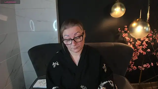 AlexandraKind online show from 01-25-25, 07:49