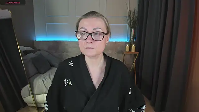 AlexandraKind online show from 03-02-25, 03:34