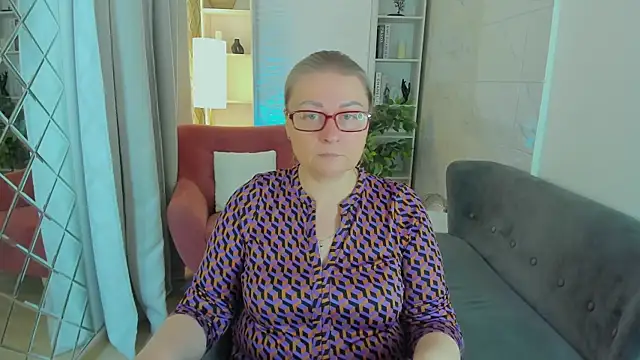 AlexandraKind online show from 12-14-25, 08:46