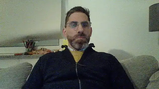 Snapshot of alcatraz009 chatting on 01-14-25, 04:40 alcatraz009 online show from 01-14-25, 04:40
