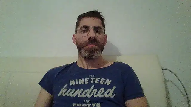 Snapshot of alcatraz009 chatting on 01-29-25, 03:33 alcatraz009 online show from 01-29-25, 03:33
