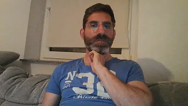 Snapshot of alcatraz009 chatting on 10-01-25, 06:47 alcatraz009 online show from 10-01-25, 06:47