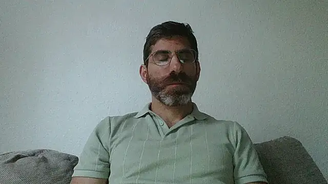 Snapshot of alcatraz009 chatting on 10-13-25, 06:24 alcatraz009 online show from 10-13-25, 06:24