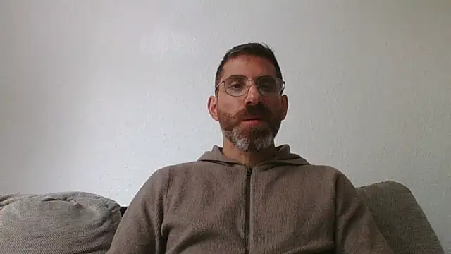 Snapshot of alcatraz009 chatting on 10-17-25, 08:50 alcatraz009 online show from 10-17-25, 08:50