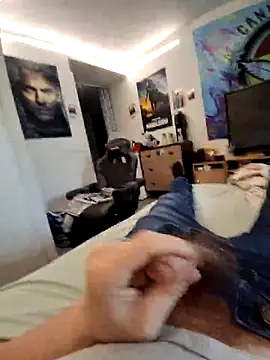 Snapshot of stev3w chatting on 03-19-25, 06:24 stev3w online show from 03-19-25, 06:24