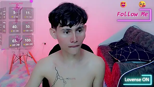 tanjiro cute online show from 01-18-25, 04:26