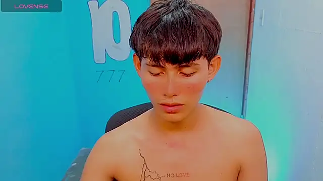 tanjiro cute online show from 04-12-26, 03:11