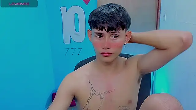 tanjiro cute online show from 04-15-26, 02:40