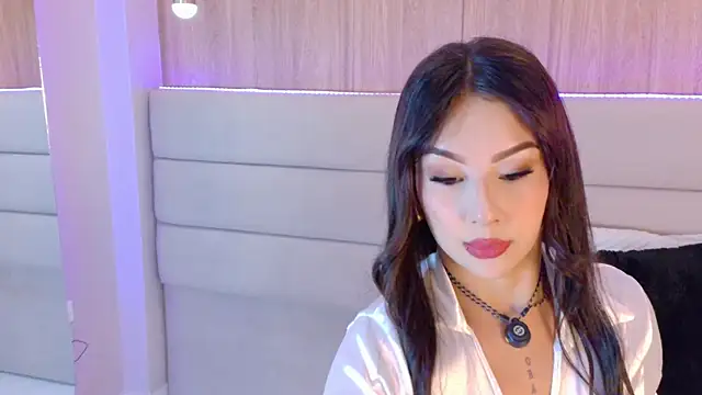 Snapshot of EymiCuper chatting on 12-18-25, 07:20 EymiCuper online show from 12-18-25, 07:20