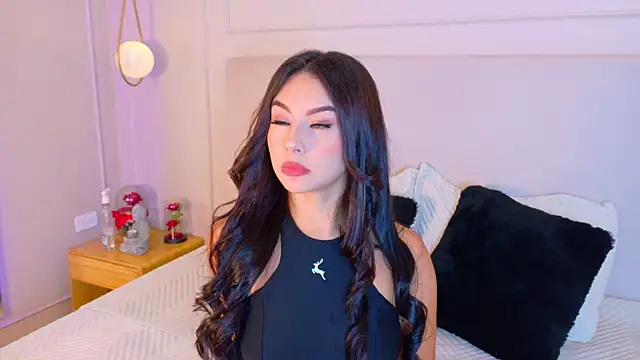 Snapshot of EymiCuper chatting on 01-10-26, 07:04 EymiCuper online show from 01-10-26, 07:04