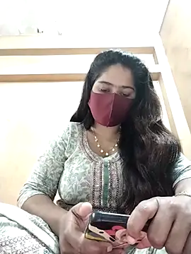 Snapshot of Magical_Girl- chatting on 03-01-25, 09:40 Magical Girl- online show from 03-01-25, 09:40