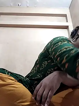 Snapshot of Magical_Girl- chatting on 11-23-25, 03:28 Magical Girl- online show from 11-23-25, 03:28