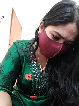 Snapshot of Magical_Girl- chatting on 03-08-26, 04:05 Magical Girl- online show from 03-08-26, 04:05