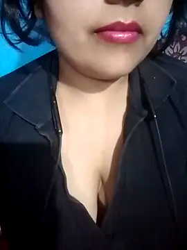 Love-Veronica online show from 04-23-26, 06:10