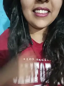 Love-Veronica online show from 05-17-26, 06:04