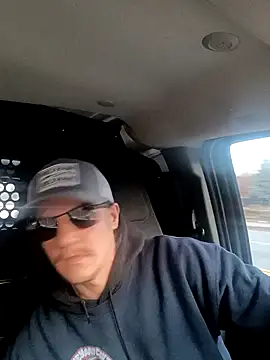 Snapshot of ChuckyyDee chatting on 12-18-24, 12:18 ChuckyyDee online show from 12-18-24, 12:18